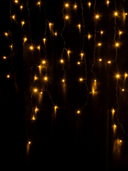 Гирлянда светодиодная "Бахрома" 2х1м, 152LED, 2700К, черный шнур, посл. подкл, IP65, 250 В, TDM